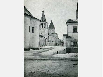 «Ярославова башня» и «Дядя Пахом»