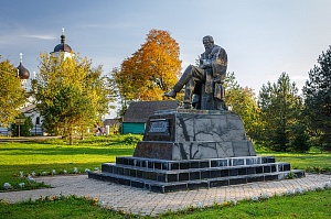Река Порусья и Памятник Ф.М. Достоевскому и Улица Сварога