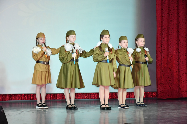 Открытый межрайонный детско-юношеский конкурс вокального исполнительства «Микрофон надежды»