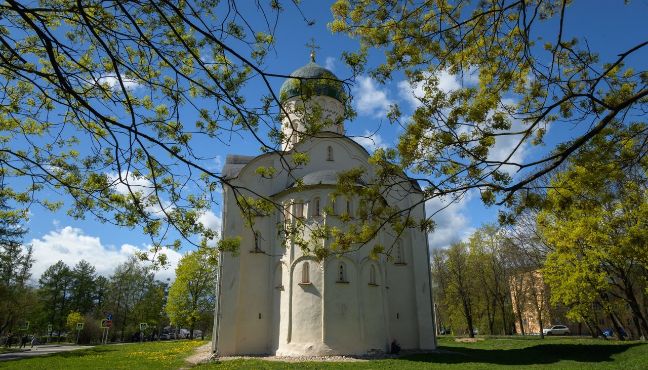 Автобусная экскурсия «Небесные защитники великого города»