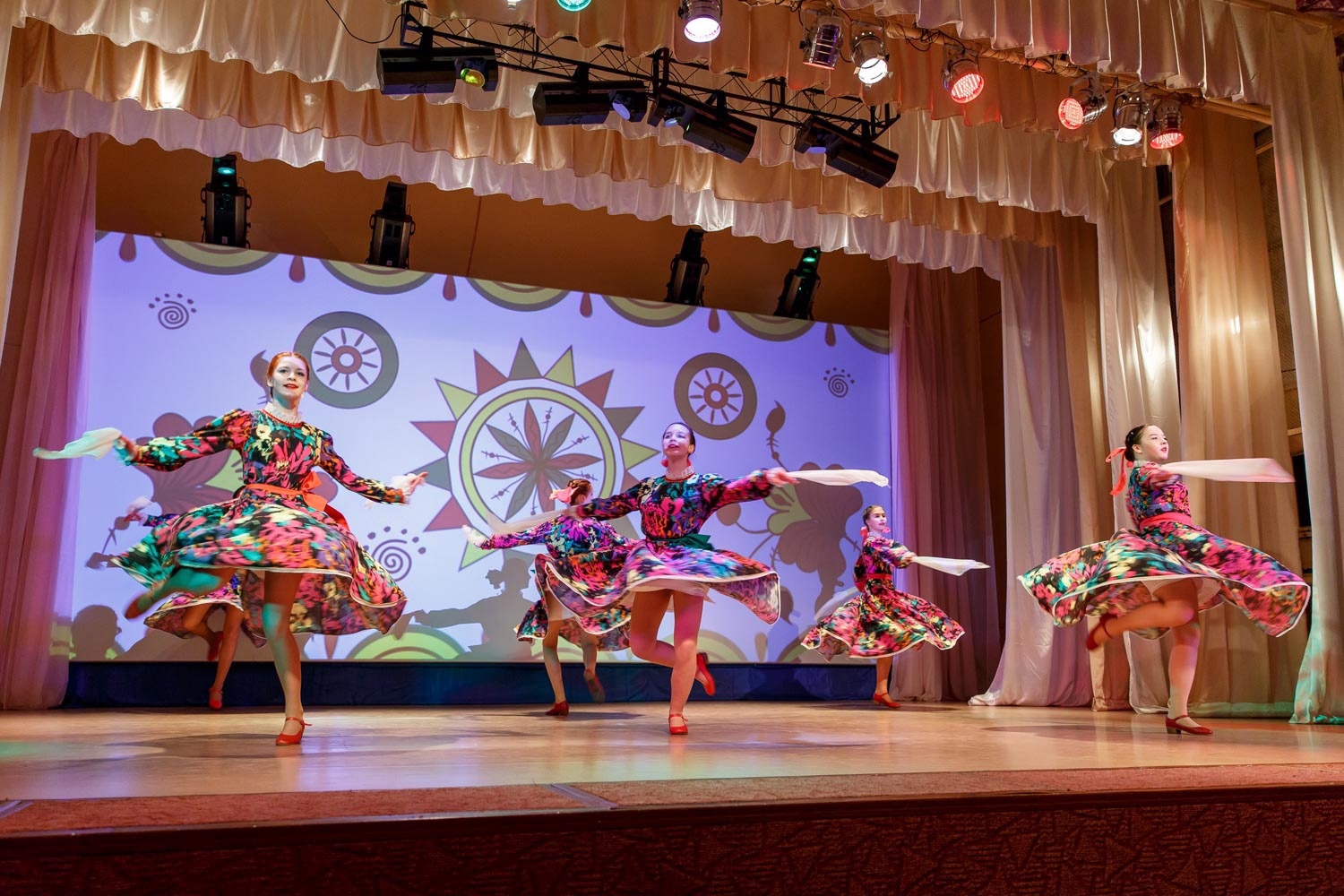 Праздничная программа, посвященная Дню п.Шимск