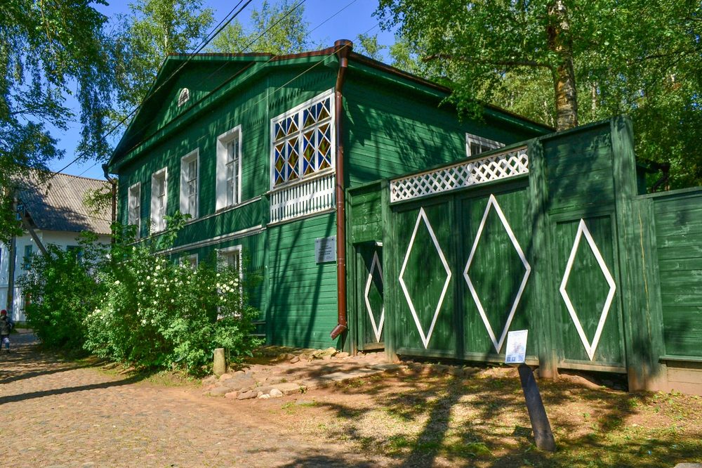 Русса Достоевского