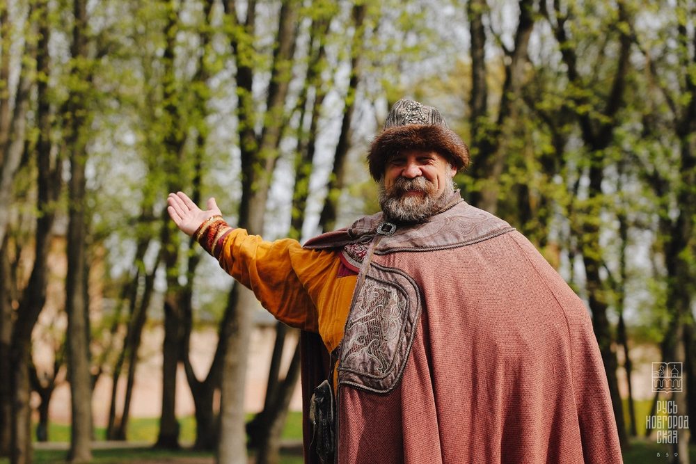 Прогулка со Сбыславом по Новгородскому кремлю