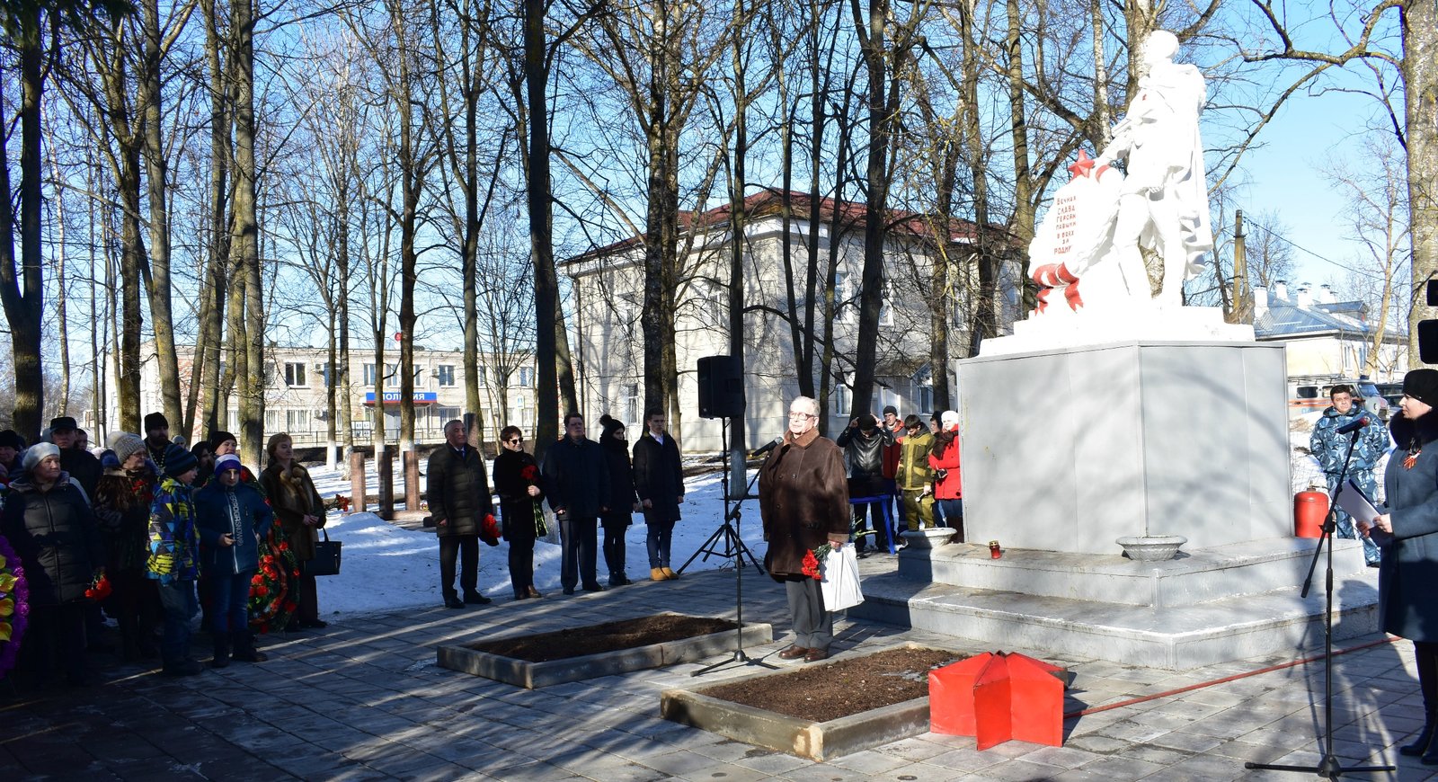 Митинг посвященный 82-й годовщине освобождения поселка Шимск от немецко-фашистских захватчиков, концерт