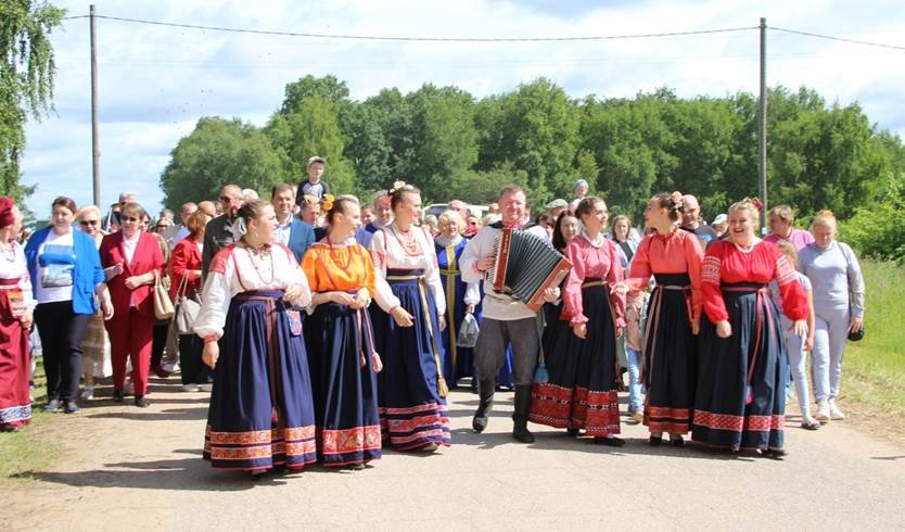Региональный традиционный праздник народного творчества и ремёсел "Хоровод традиций" в д. Наволок