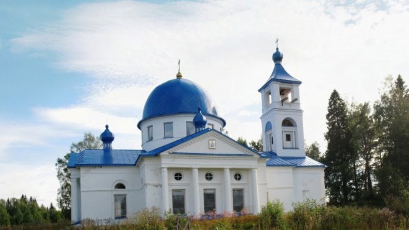 Церковь Покрова Богородицы в д. Платаново