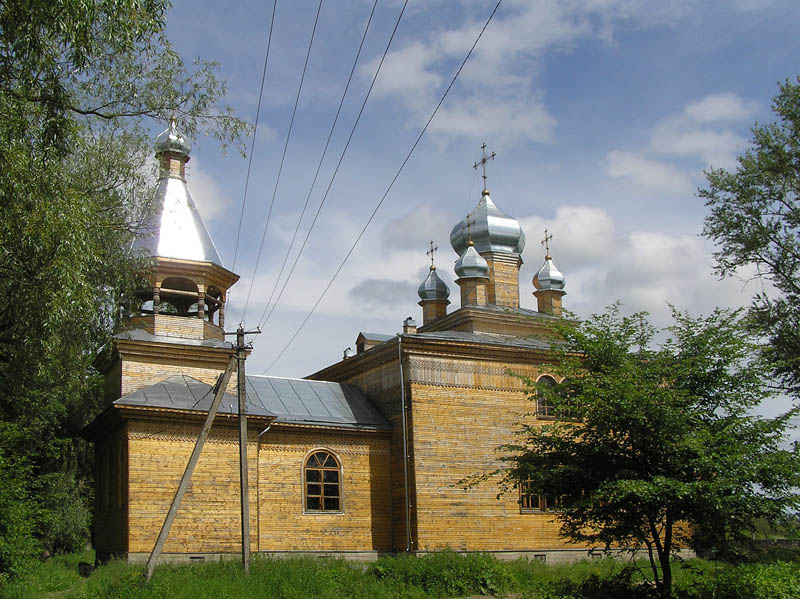 Церковь святых апостолов Петра и Павла в Холынье