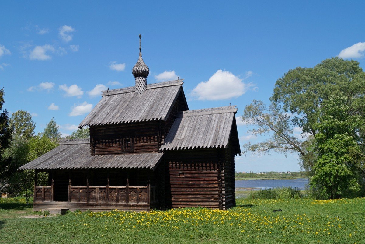«Витославлицы». Церковь Успения Богородицы из деревни Никулино
