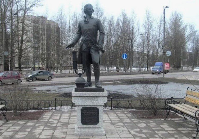 Памятник Ивану Ползунову