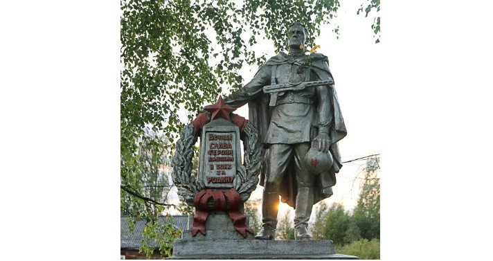 c. Лычково. Памятник воинам 245-й стрелковой дивизии