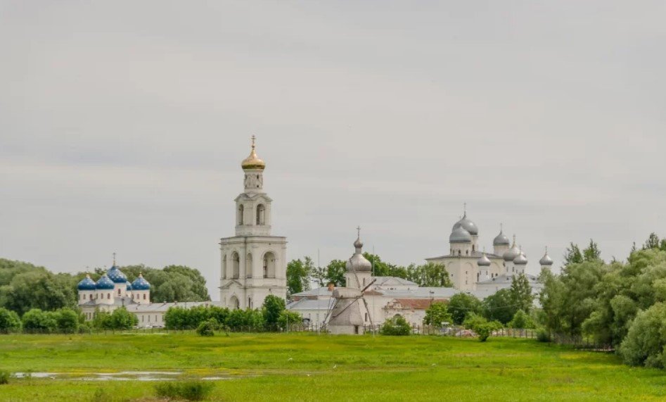 К звёздам синих куполов
