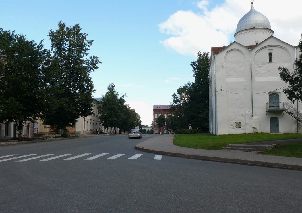 Улица Иваньская