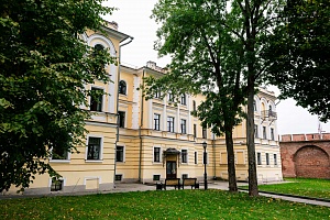 Здание духовного училища