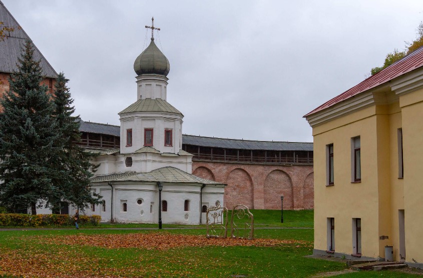 Церковь Покрова Богородицы в Детинце